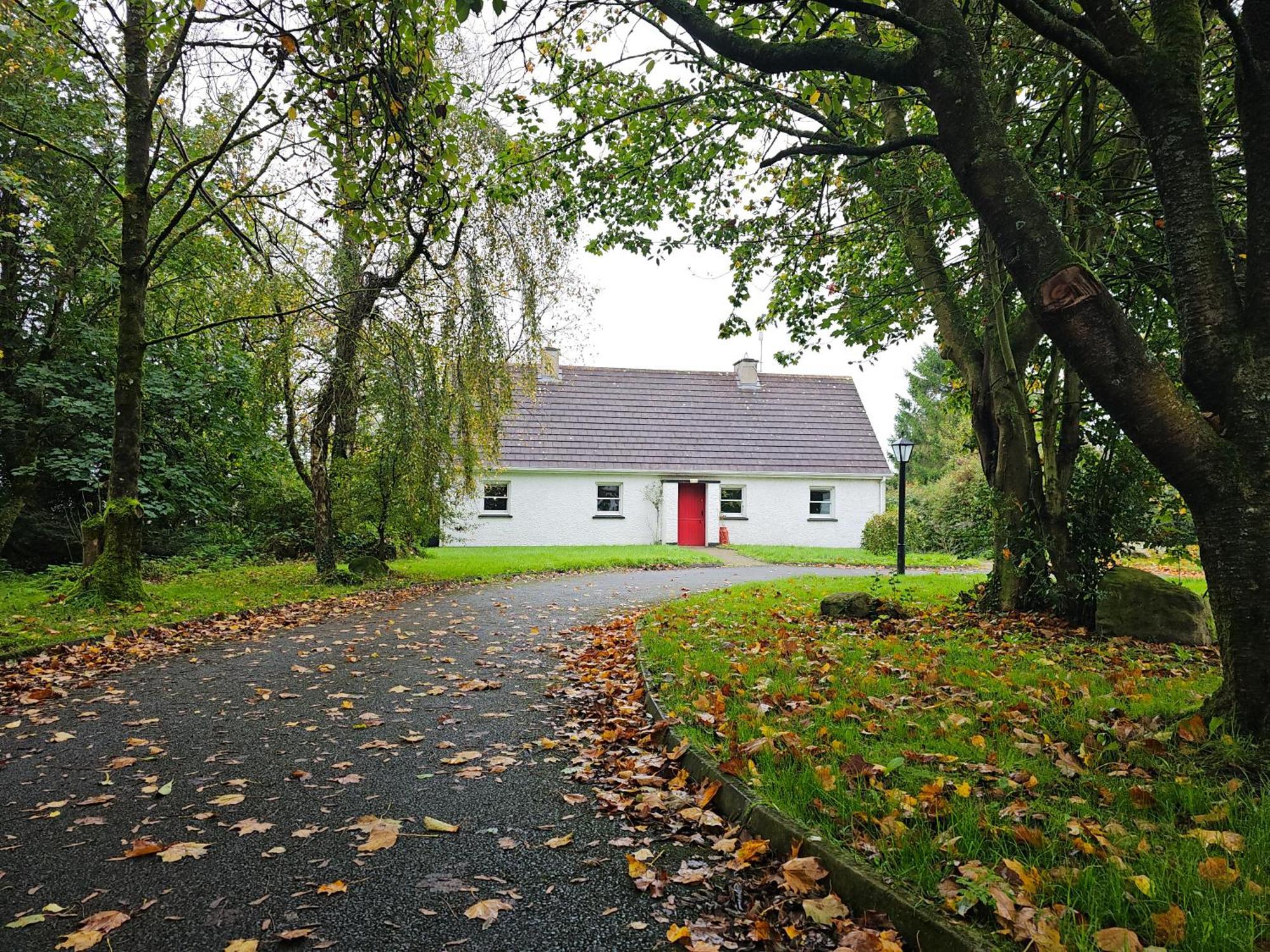 Longford Holiday Red Rose Self Catering Cottage Exterior photo